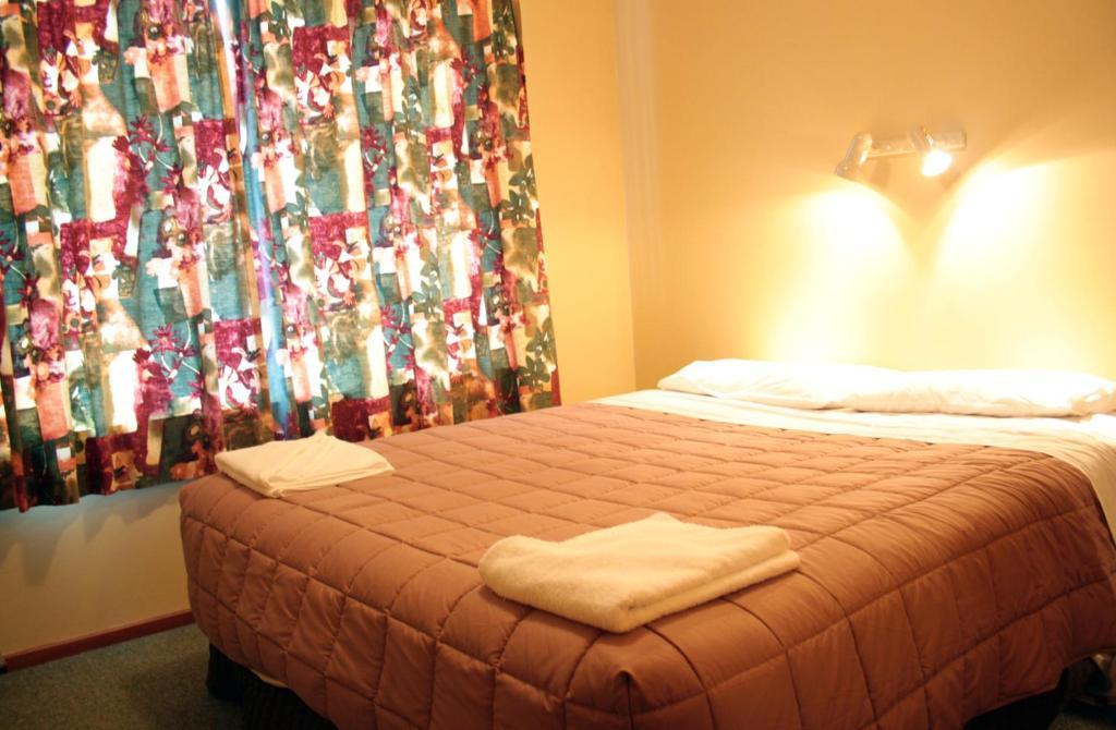 12 White Star Motel Timaru Room photo